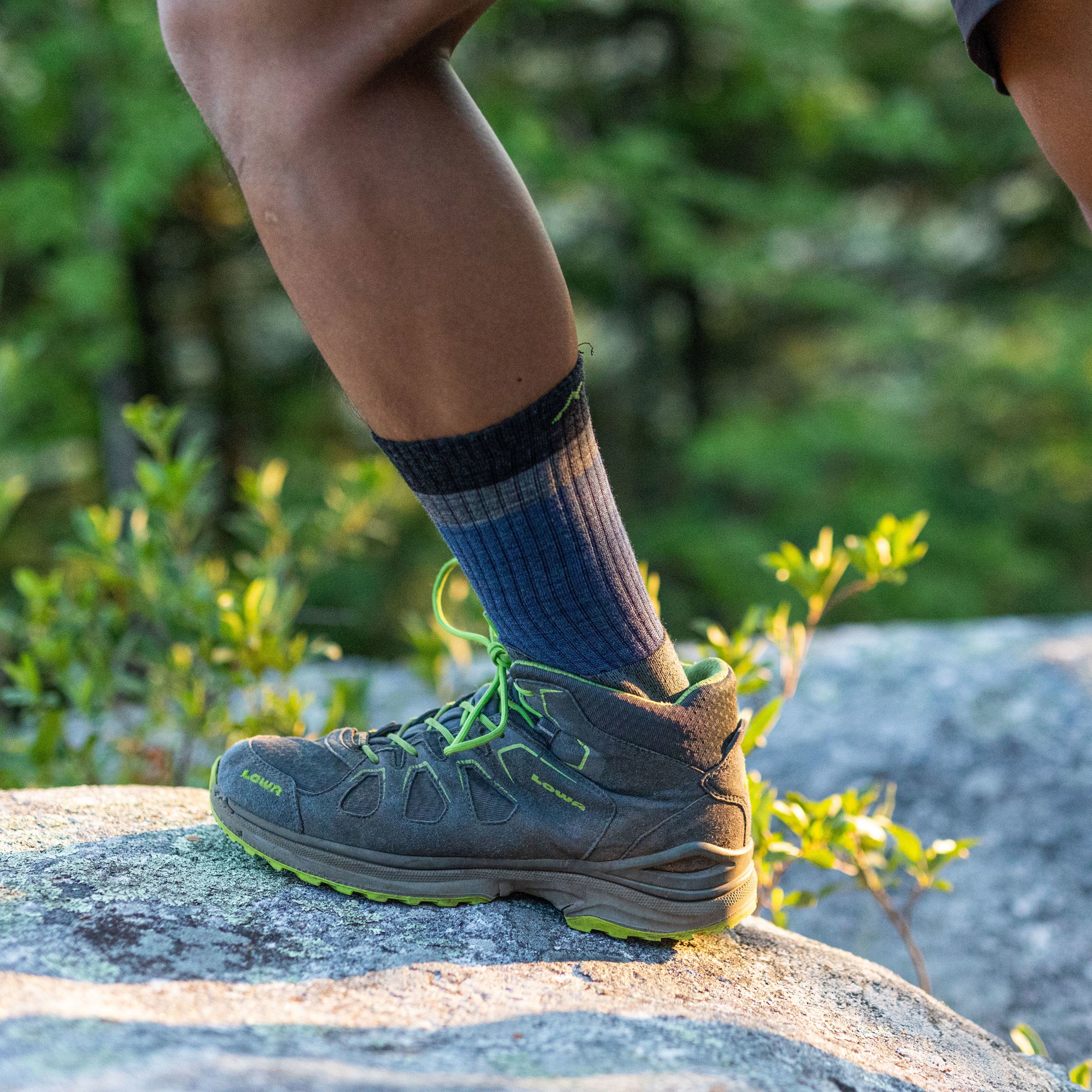Men's Heady Stripe Micro Crew Lightweight Hiking Socks - Image 7