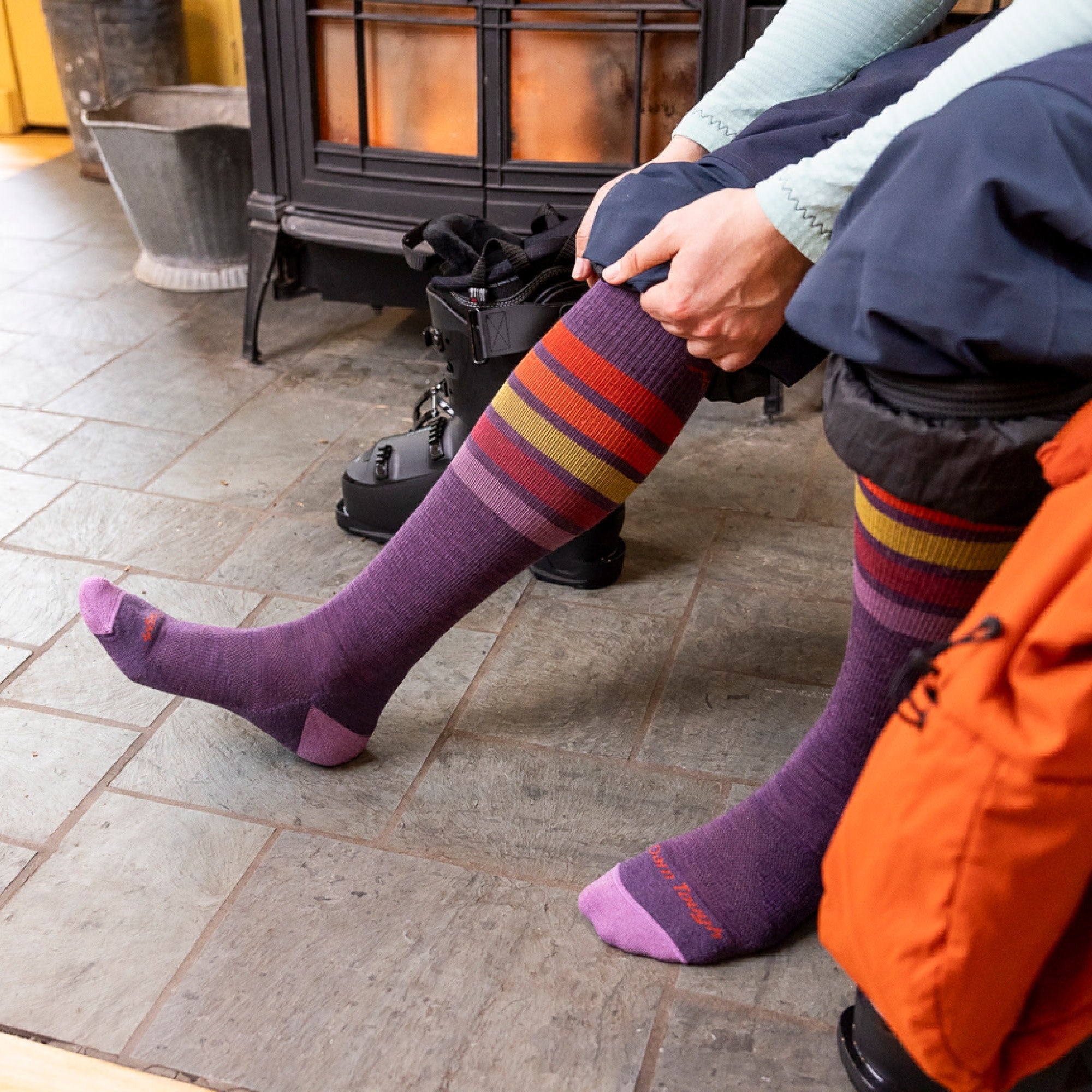 Women's Snowburst Over-the-Calf Midweight Ski & Snowboard Socks - Image 3