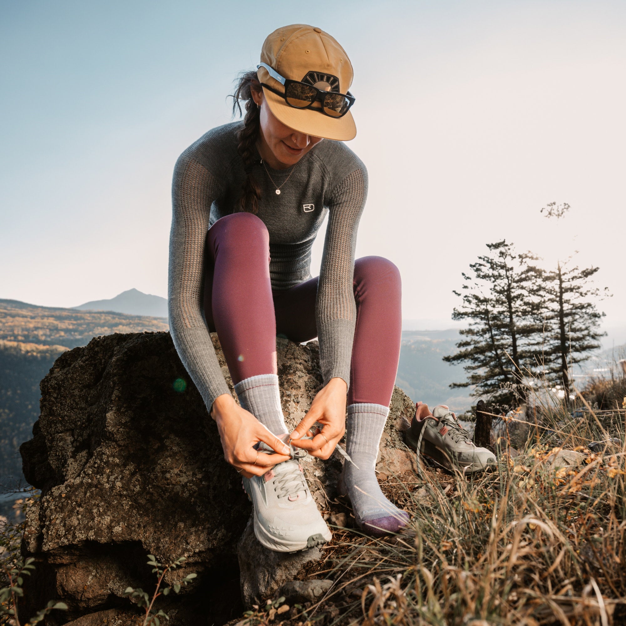 Women's Hiker Micro Crew Midweight Hiking Socks - Image 7