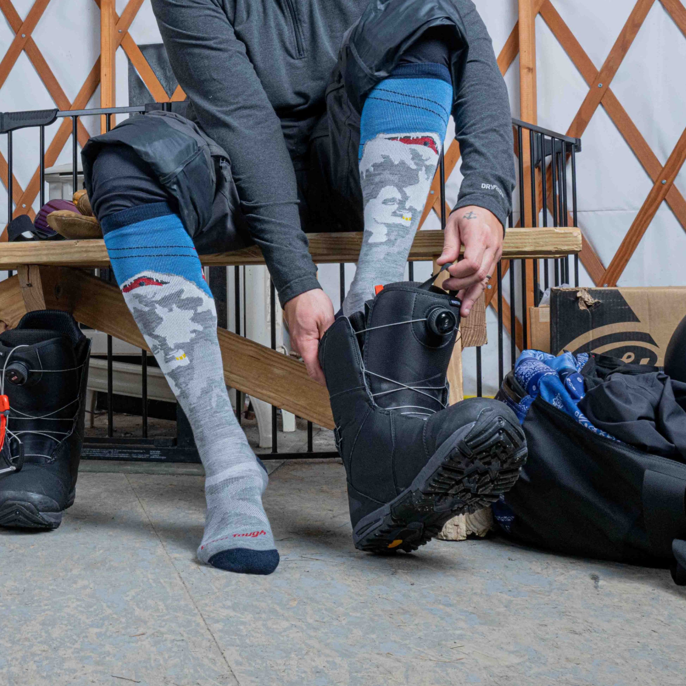 Men's Heady Yeti Over-the-Calf Midweight Ski & Snowboard Socks - Image 2