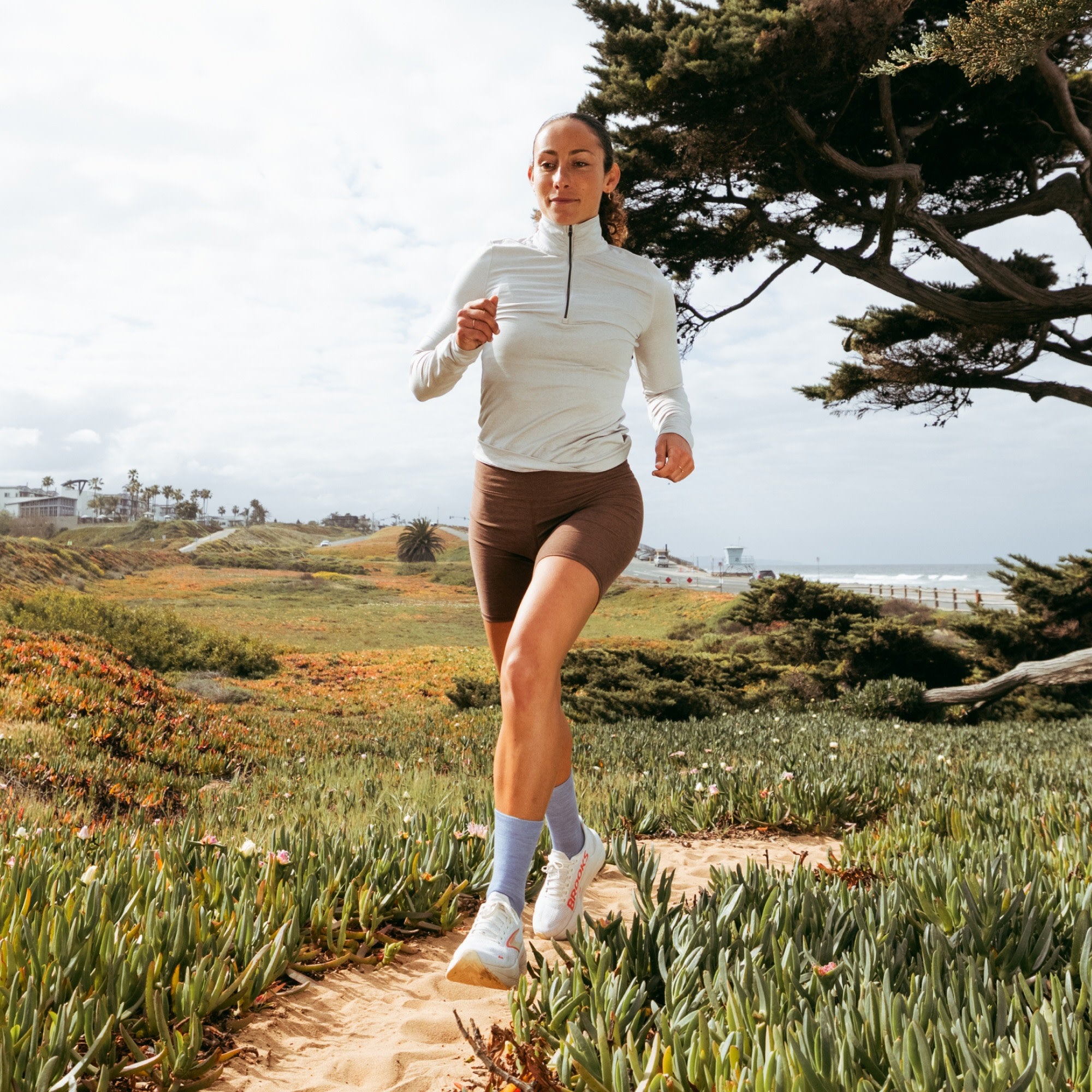 Women's Micro Crew Ultra-Lightweight Running Socks - Image 10